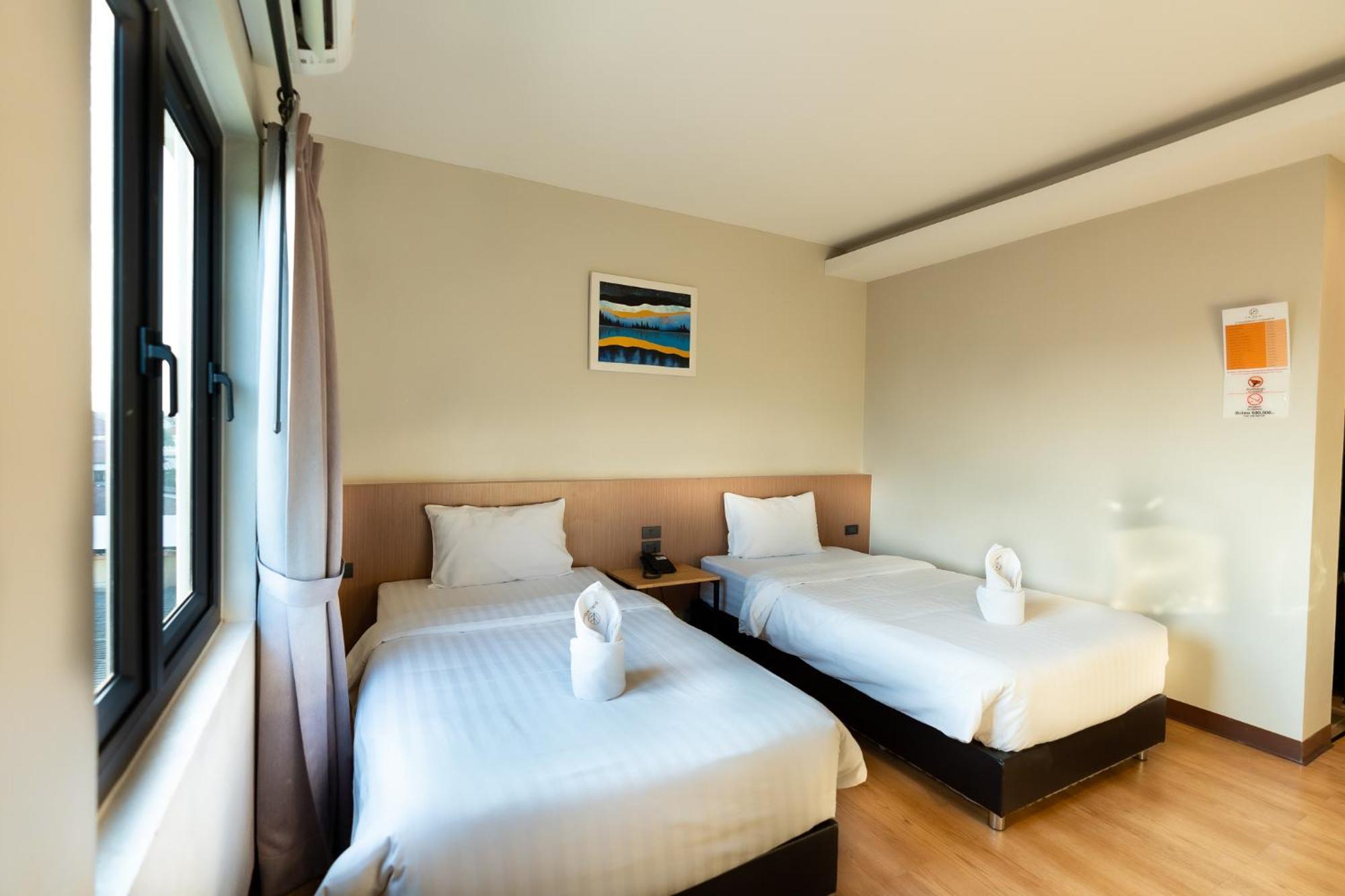 Siri Hotel Вьентьян Экстерьер фото